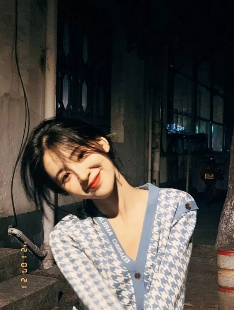 Gái xinh Hàn Quốc tạo dáng dịu dàng