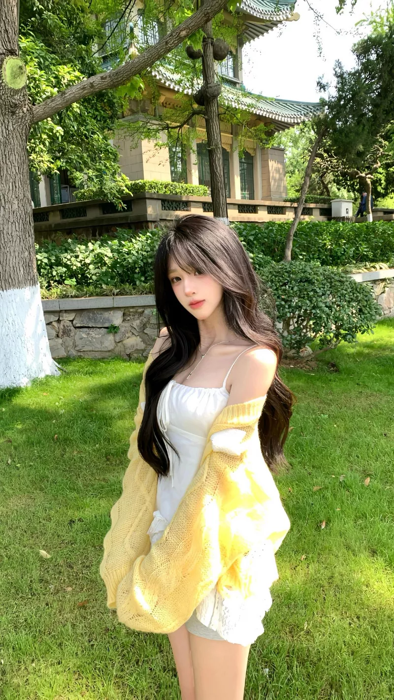 Hot girl Hàn Quốc phong cách ngây thơ