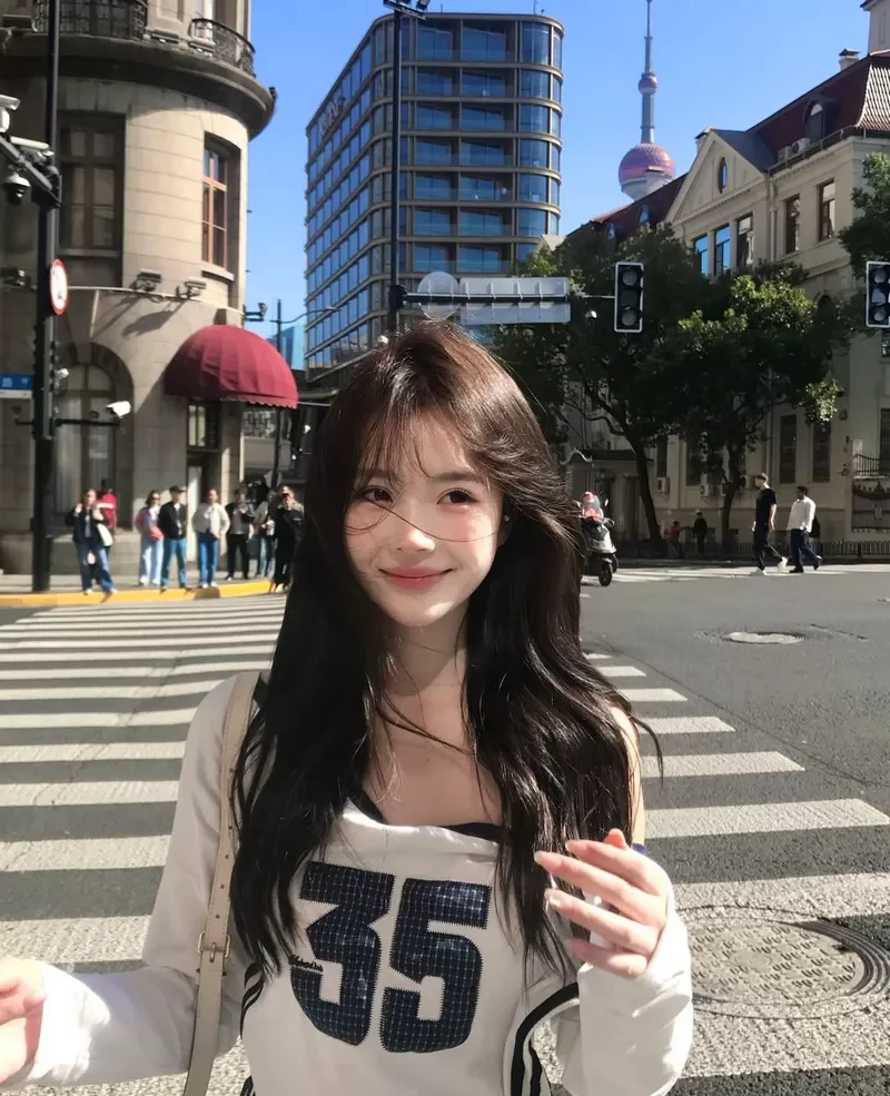 Hot girl Hàn Quốc với thần thái nhẹ nhàng