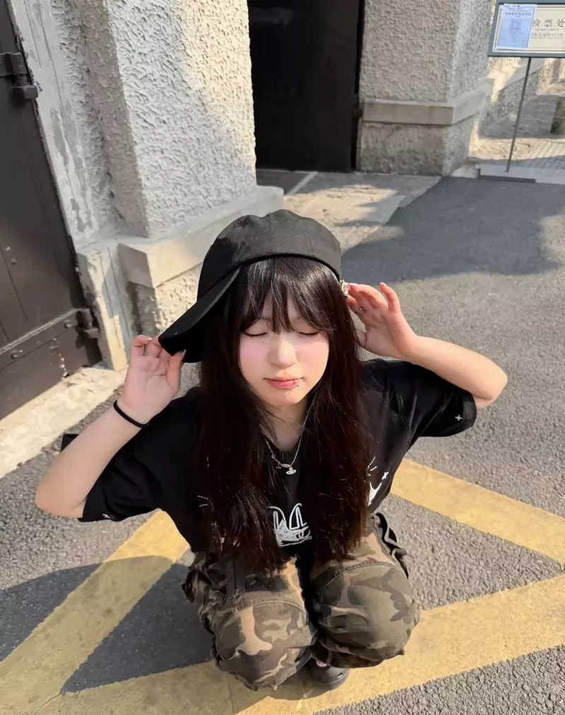 Hot girl Nhật Bản phong cách trong sáng tự nhiên