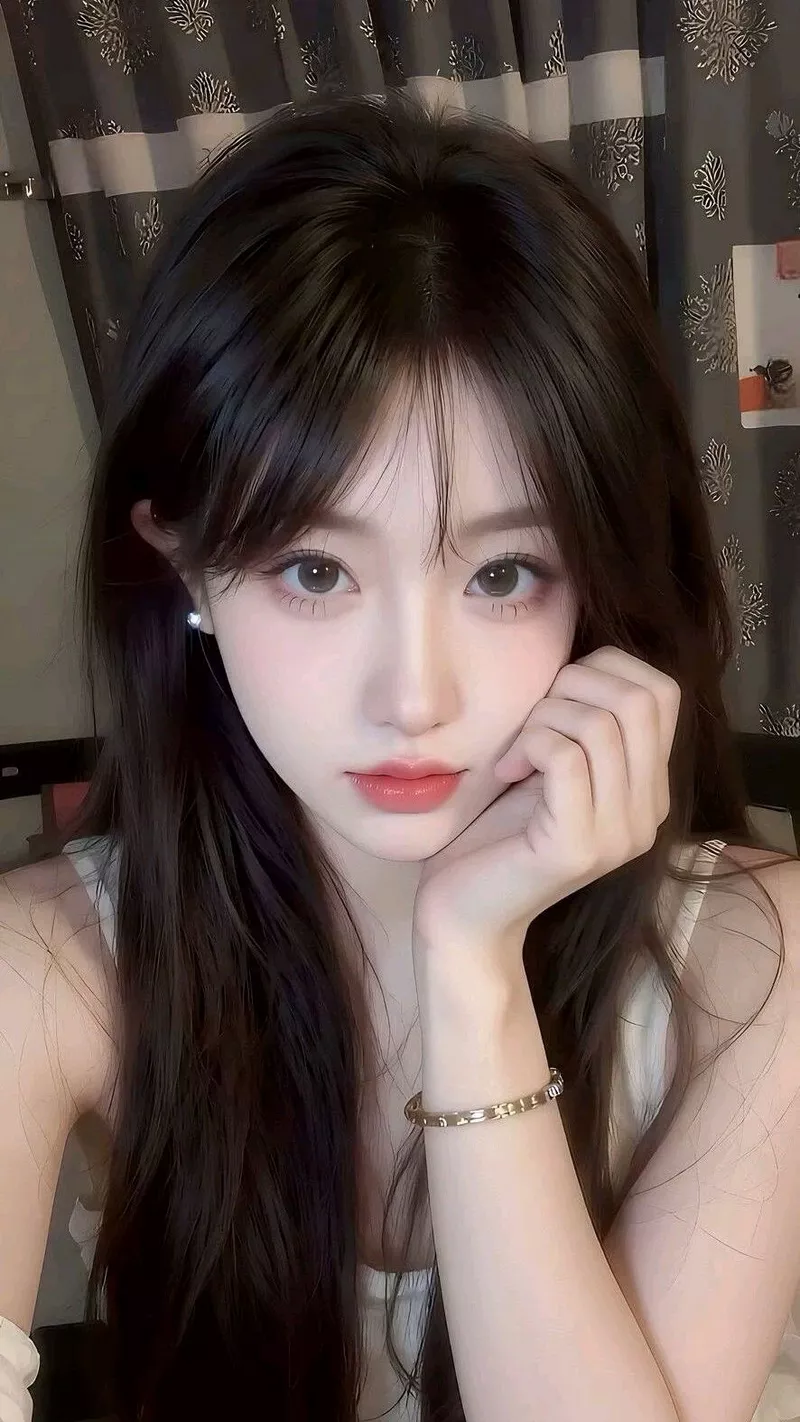 Hot girl TikTok sở hữu gương mặt khả ái